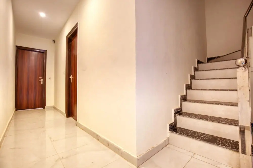 OYO 42743 Hotel Midway