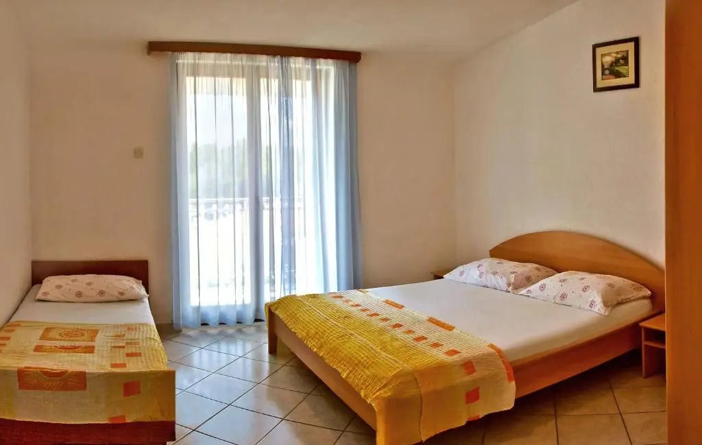 Apartments Iko
