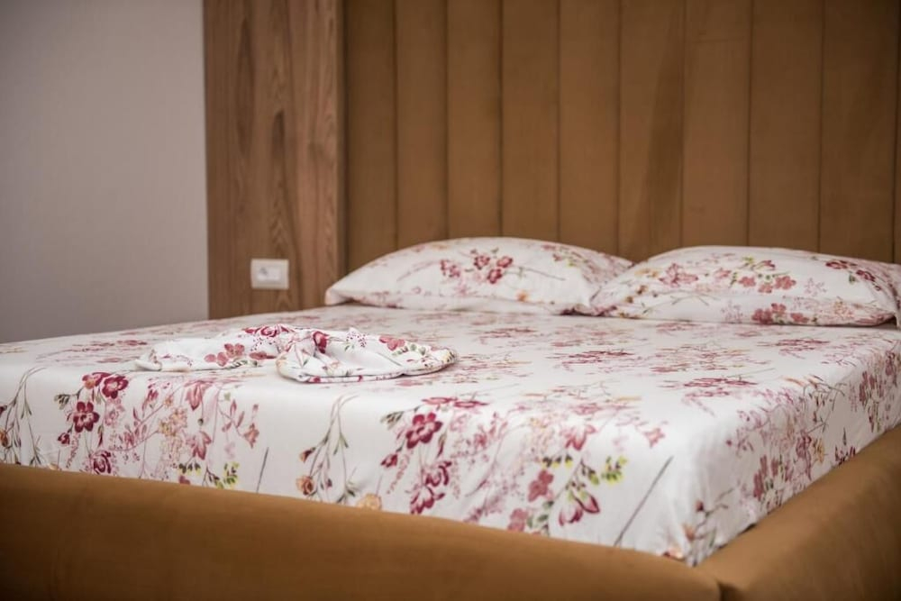 New Donantelo Hotel