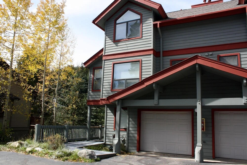 Pinecreek #I - 3 BR