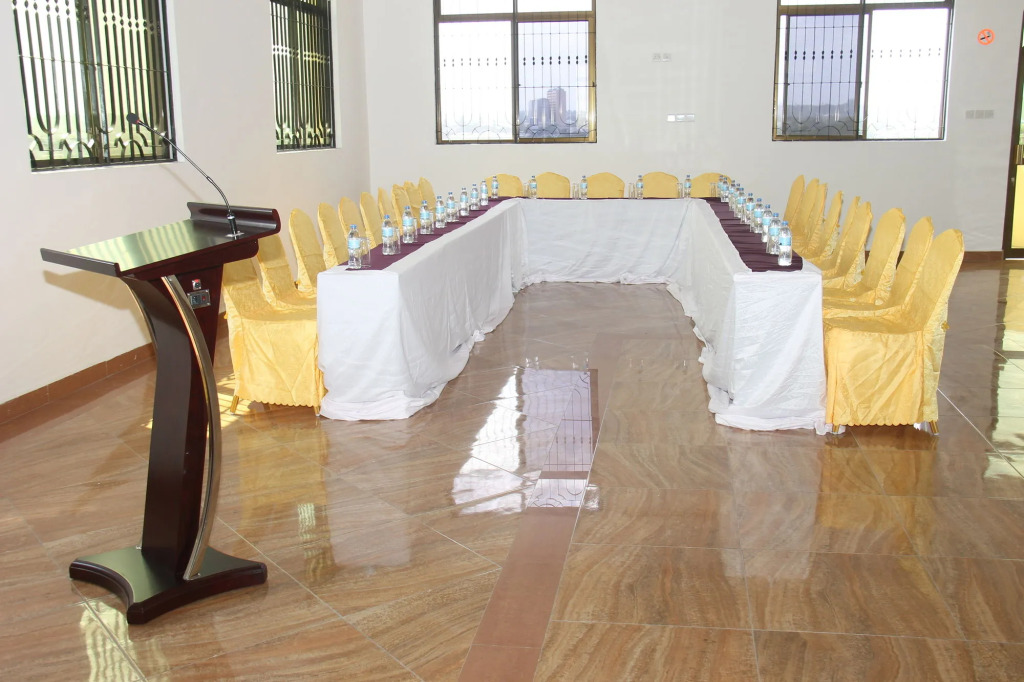Silver Paradise Hotel