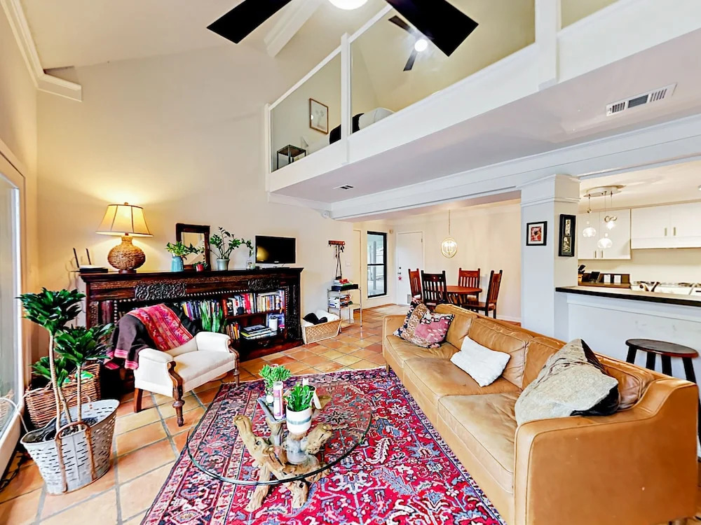 1112 Robert E Lee Condo Unit B 2 Bedrooms 2 Bathrooms Condo