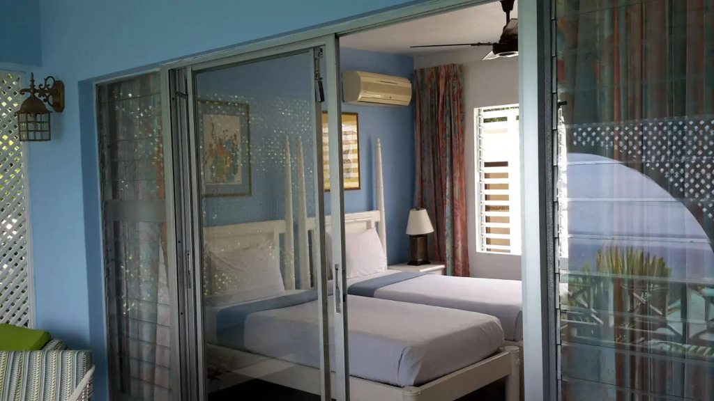 Hibiscus Lodge Hotel