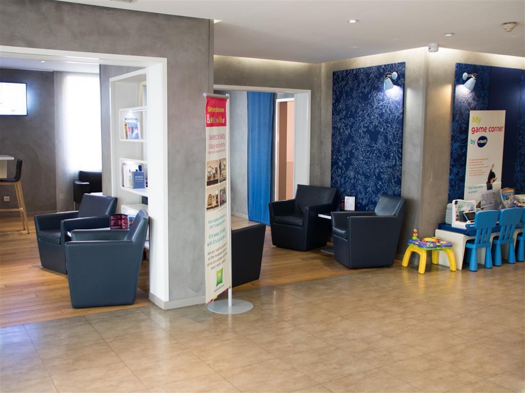 ibis Styles Paris Tolbiac Bibliotheque