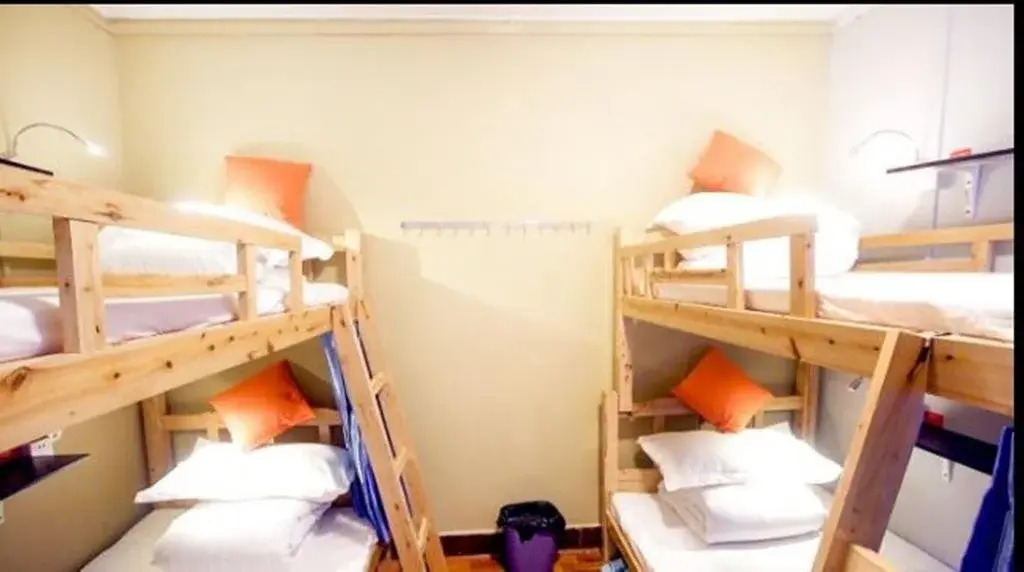 Zhuangse Chengdu Youth Hostel