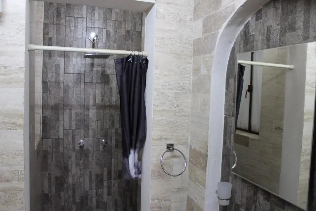 Habitaciones 1 acceso independiente y autonomo Puebla
