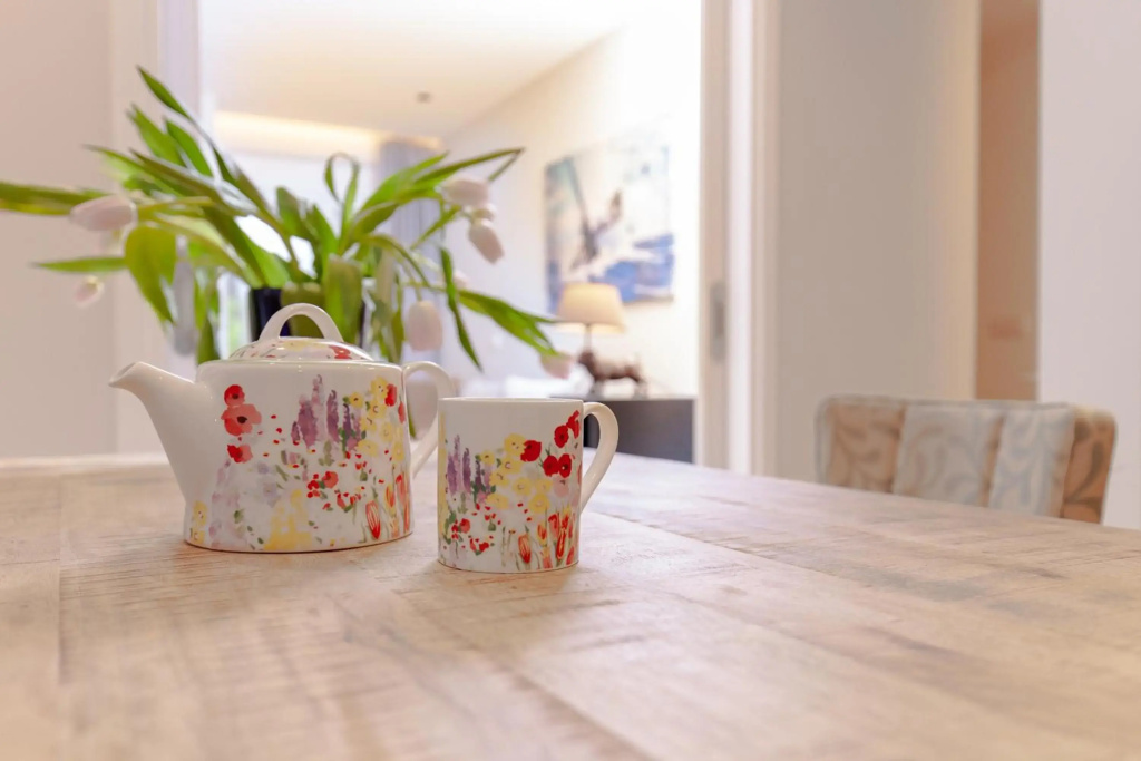 Sweet Suite Flora in Vouliagmeni