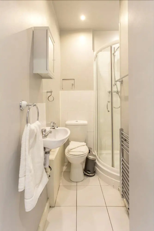 St Mary's Street 3 Bed Apartment In the Old Town