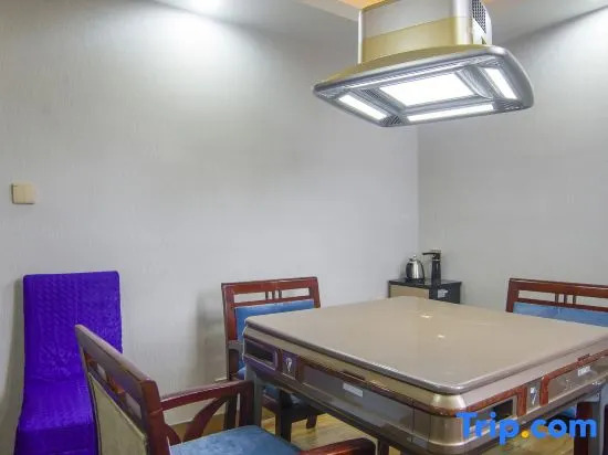 Xinrong Hotel