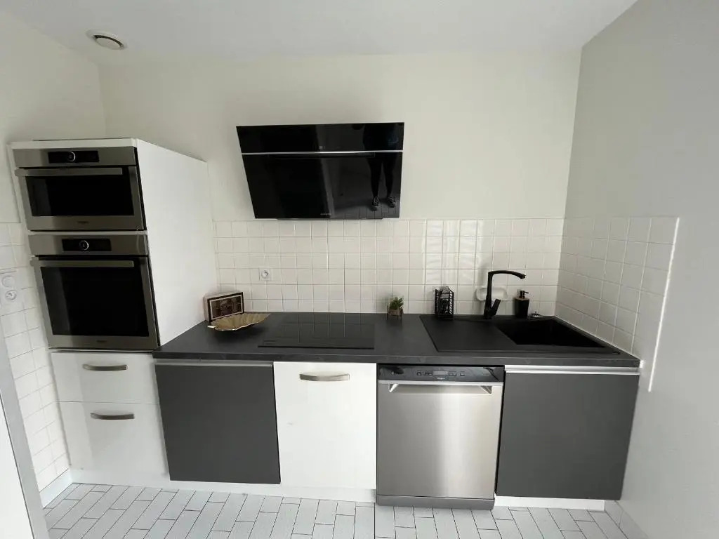 Appartement Royan, 2 pièces, 4 personnes - FR-1-539-33
