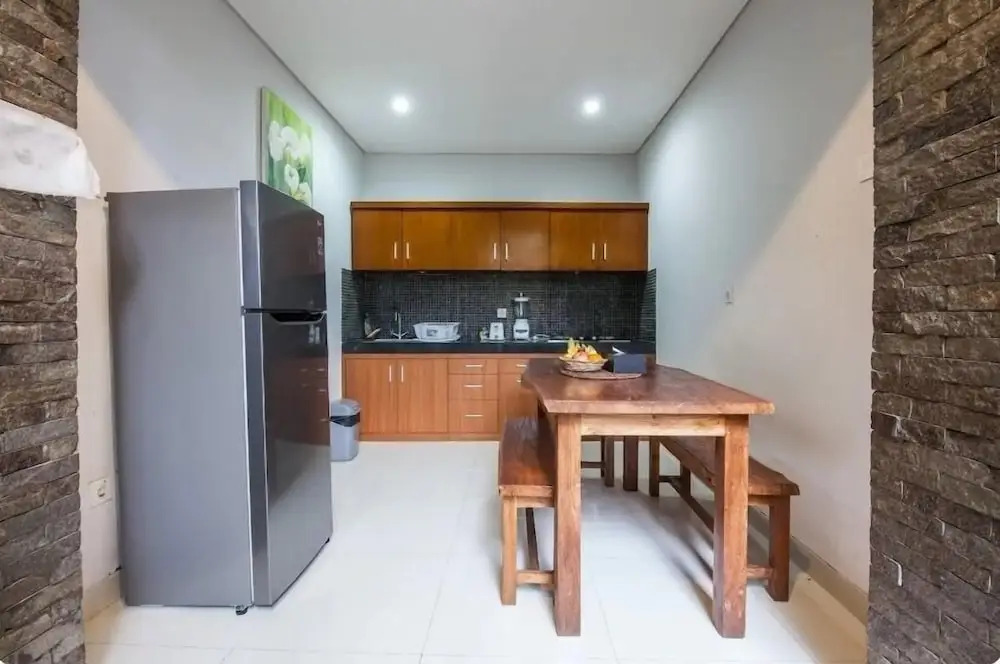 SMV - garden - 8-BR · 8BR Garden Villa Walk to Beach and Shops Legian