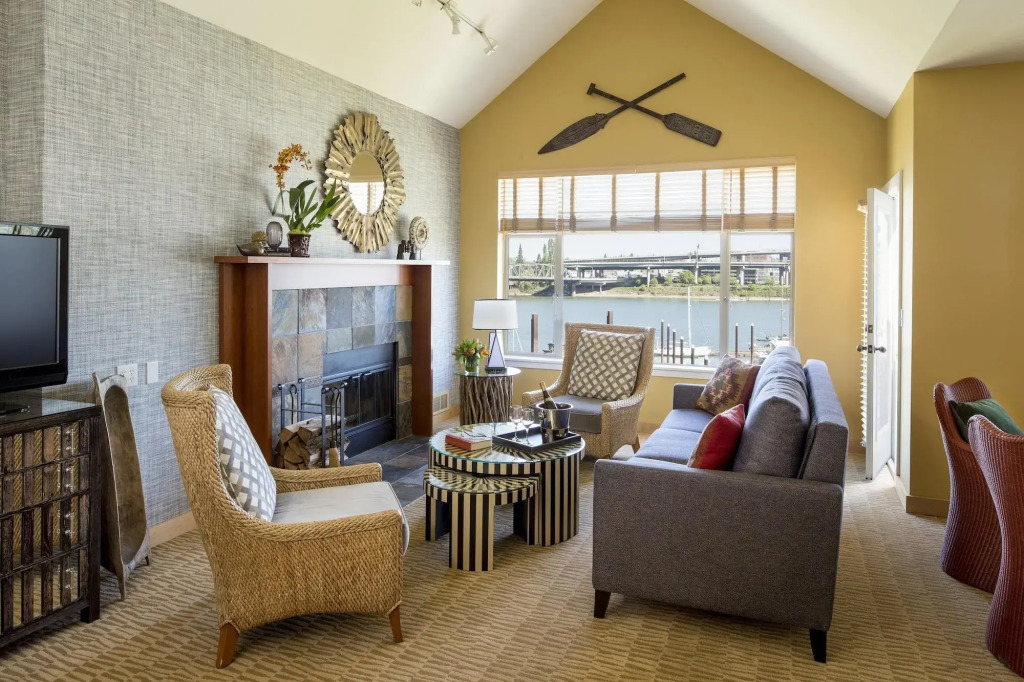 Kimpton Riverplace Hotel by IHG