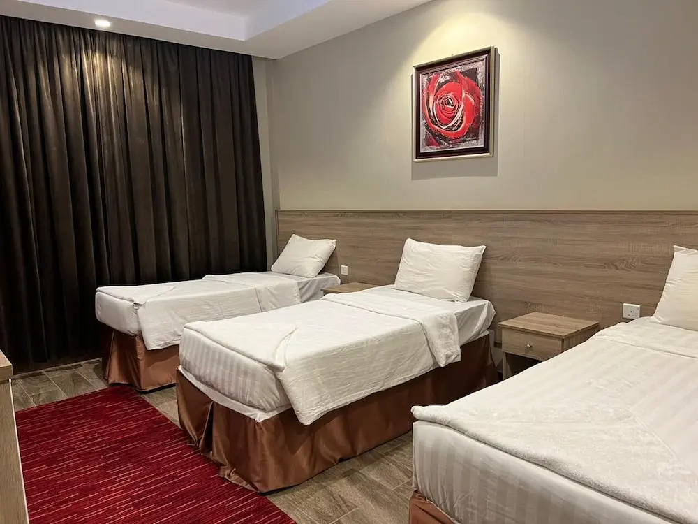 7th Square Hotel