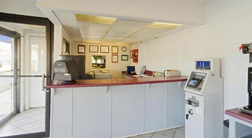 Daybreak Suites Extended Stay - Dothan