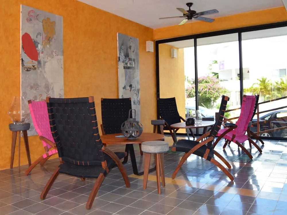 Lunada Apartments