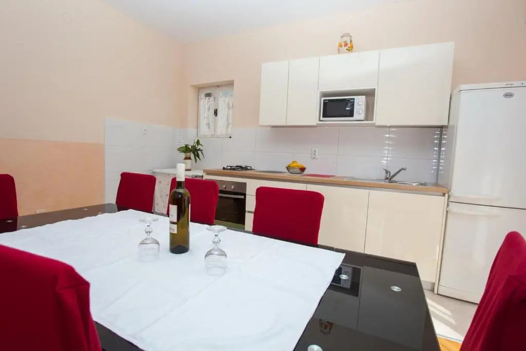 Apartments Nuic