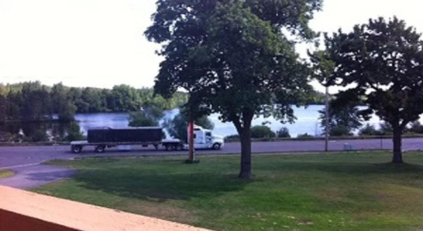 Timber Inn Motel