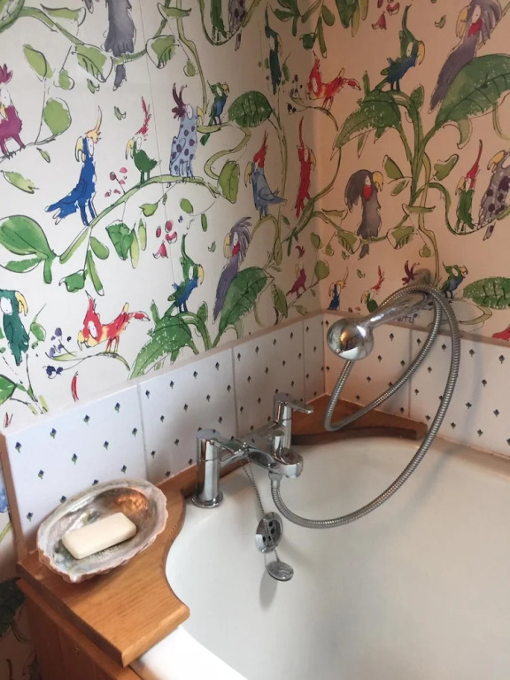 Lous B&B