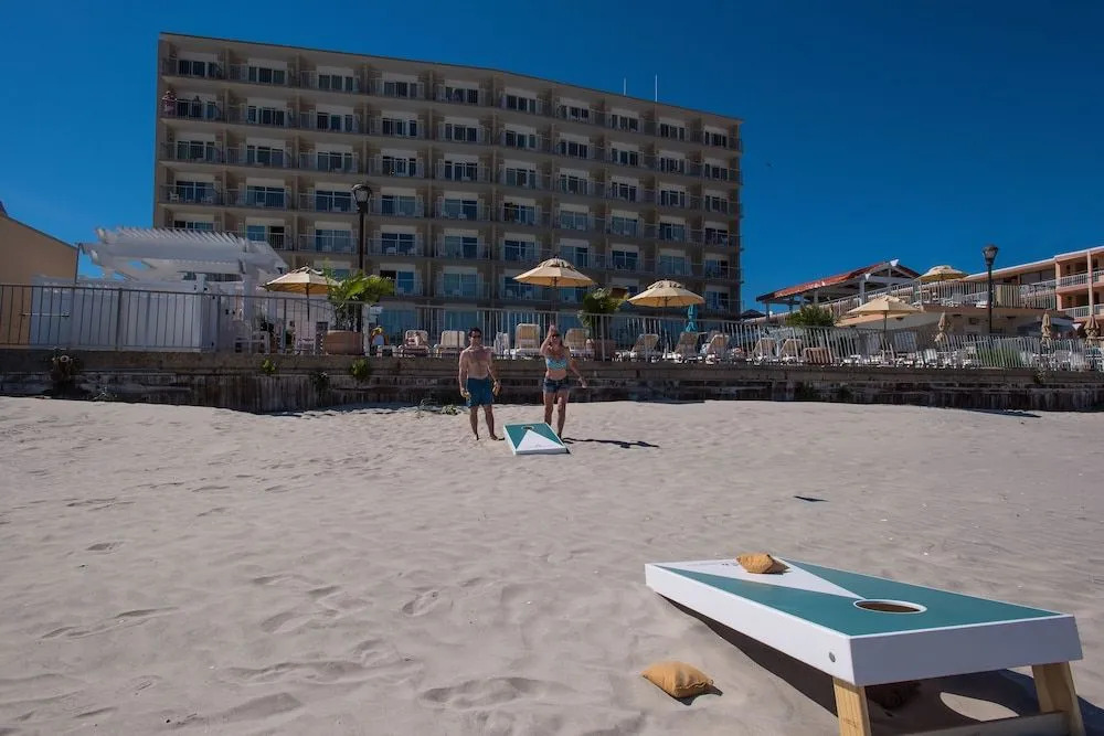 Reges Oceanfront Resort