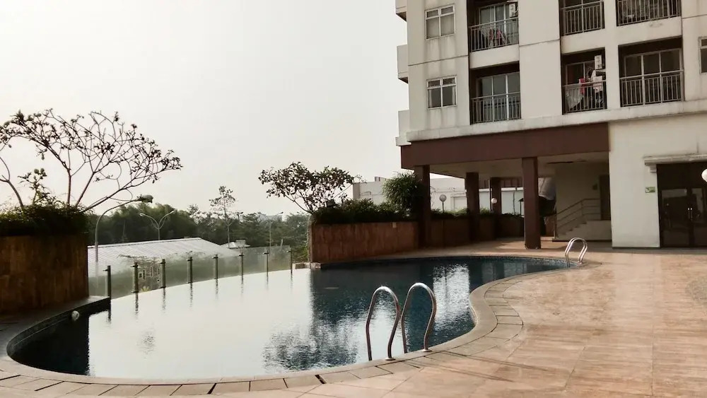 Modern And Tidy 1Br Serpong Greenview Apartment