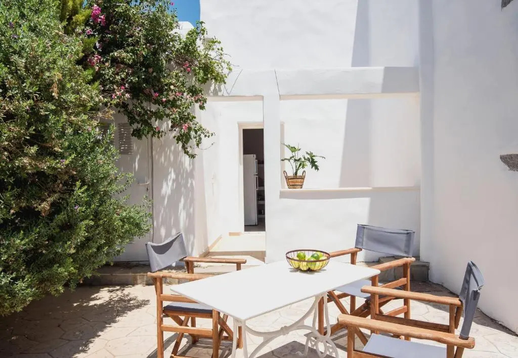 Rosemary Residence in Ampelas. 3 bedroom house
