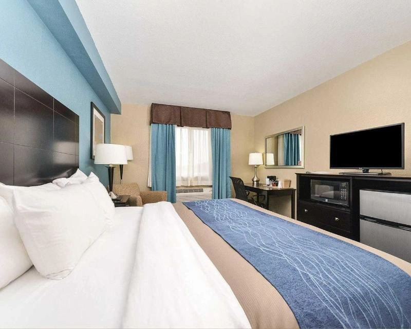 Super 8 Springfield South