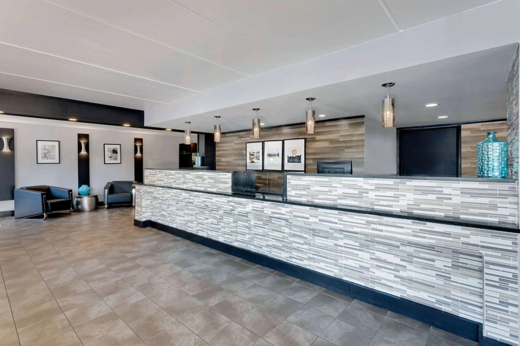 Travelodge by Wyndham College Park