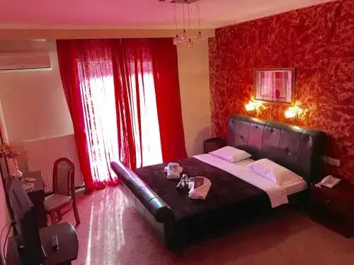 Hotel Elegant Epavlis