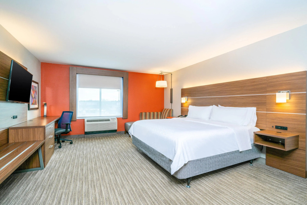 Holiday Inn Express Hotel & Suites Tappahannock by IHG