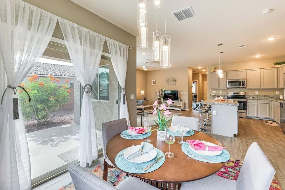 Quiet Casa Grande House Next to Villago Park