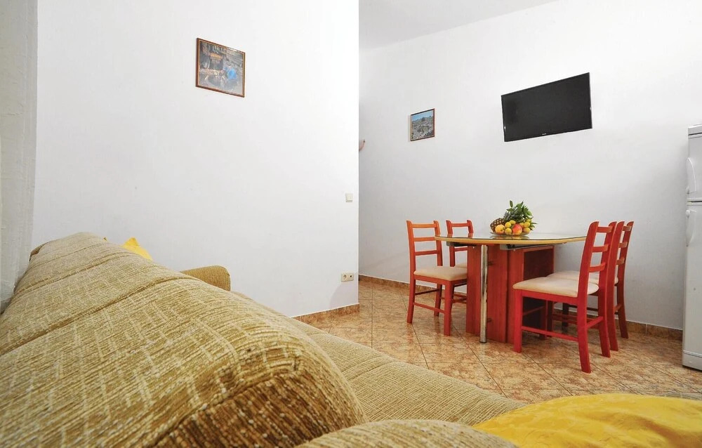 Awesome Apartment in Okrug Donji With 1 Bedrooms and Wifi