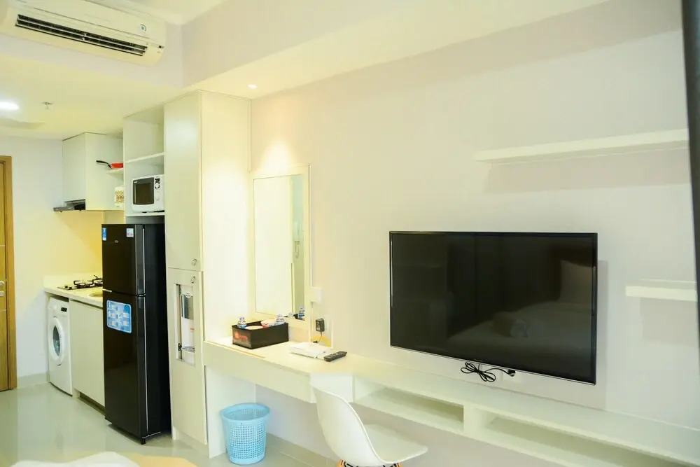 Mahogany Suites Studio Room the Oasis Apartment Cikarang