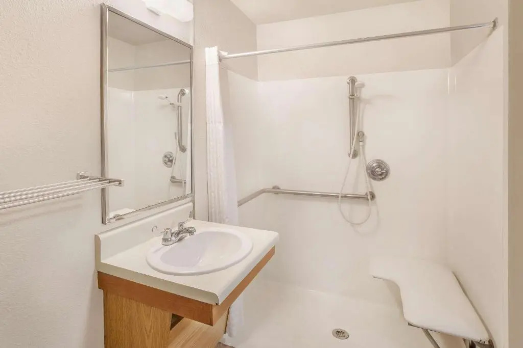 WoodSpring Suites Jacksonville Beach Blvd