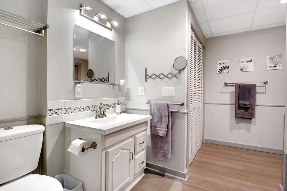 Modern Fort Myers Bungalow