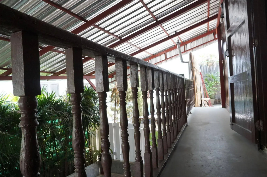 Baan Park Raak Backpacker Hostel