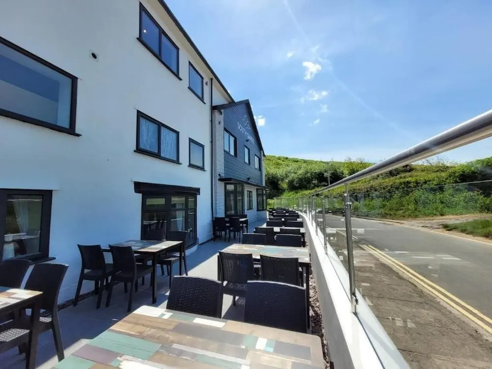 South Sands Hotel