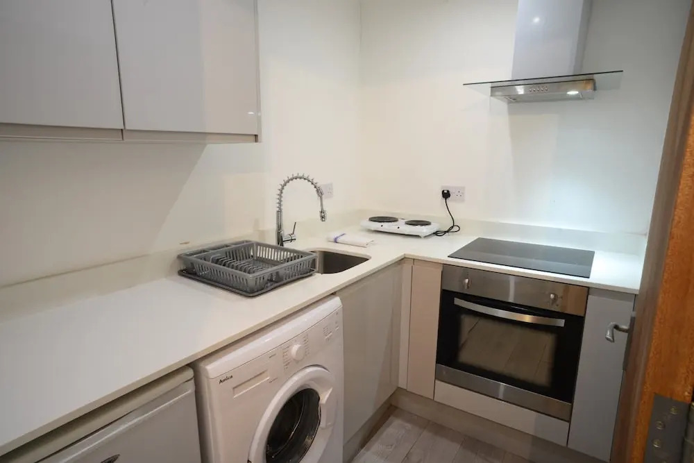 Bright Camberwell 2 Bedroom Flat