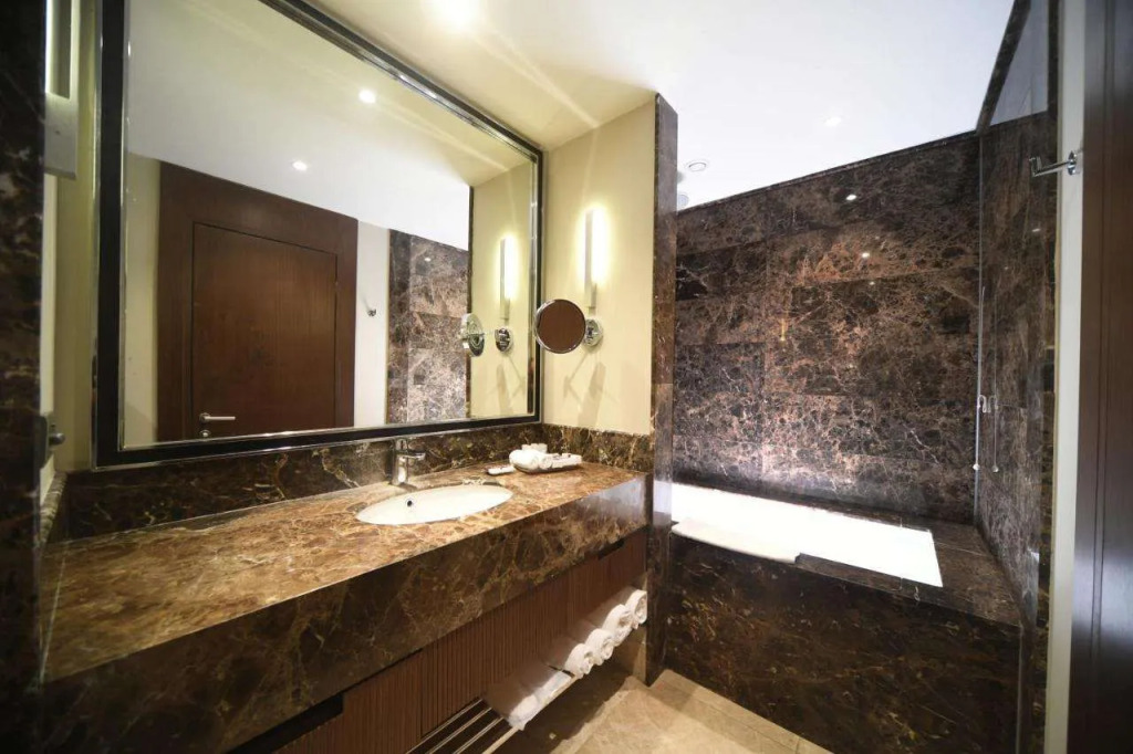 Mercure Istanbul West Hotel & Convention Center