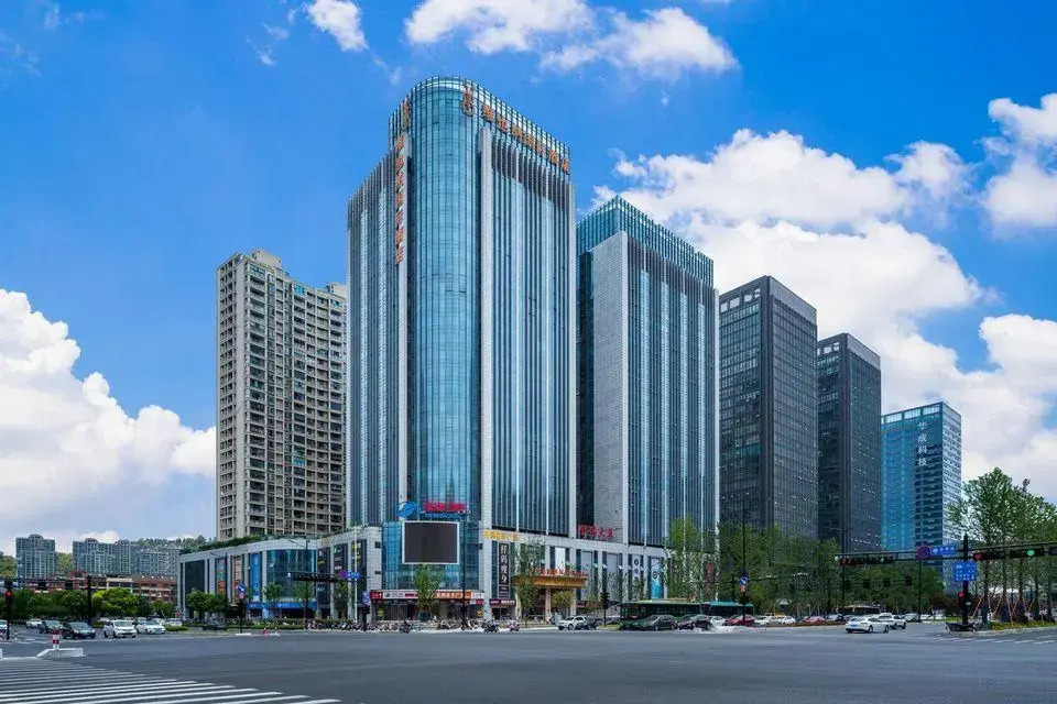 Vienna International Hotel (Hangzhou Boao Center Subway Station)