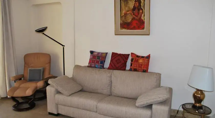 Home Rental 81 Croisette One Bedroom