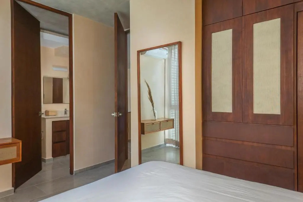 2 BedBath PRIVATE Rooftop & Pool for 6