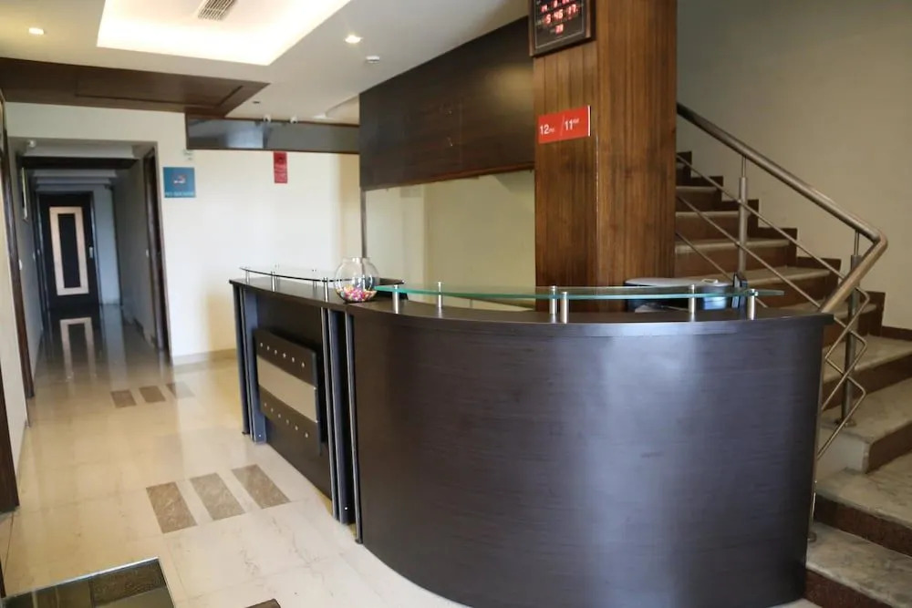 OYO 1423 Hotel Monerio