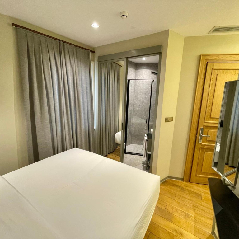 Nevv Bosphorus Hotel