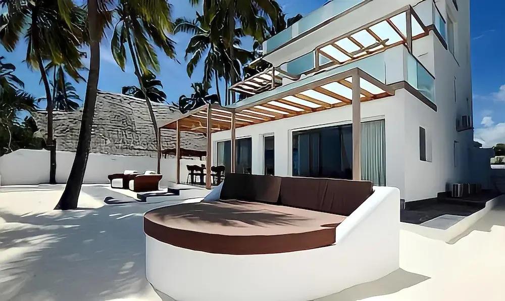Moja Private Beachfront Suite, Amani Home Zanzibar