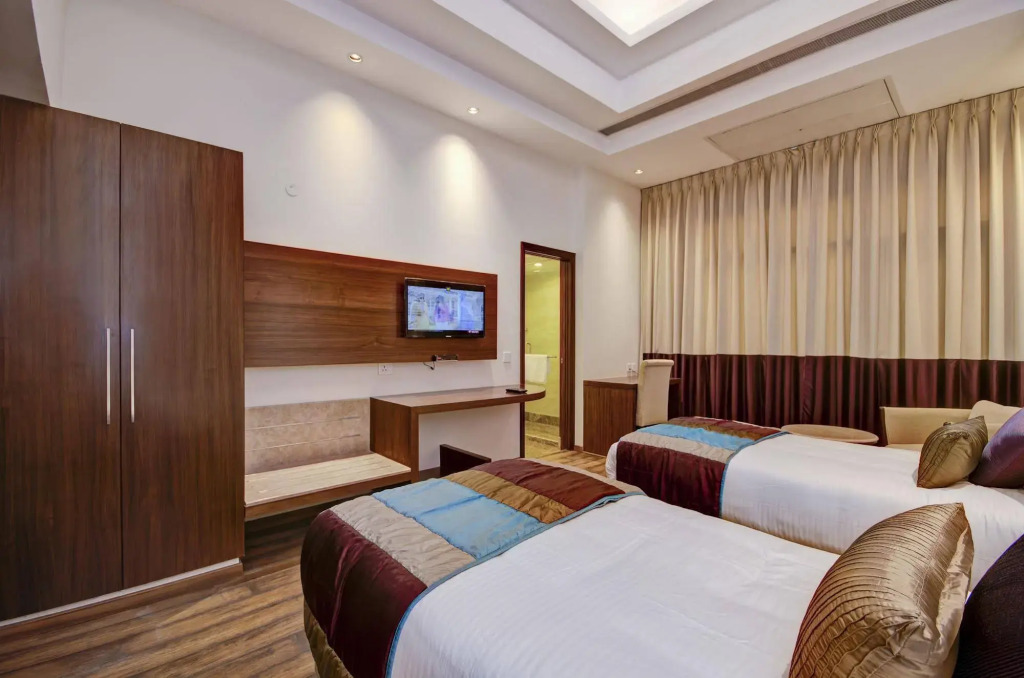 Hotel LaSagrita,Sunder Nagar