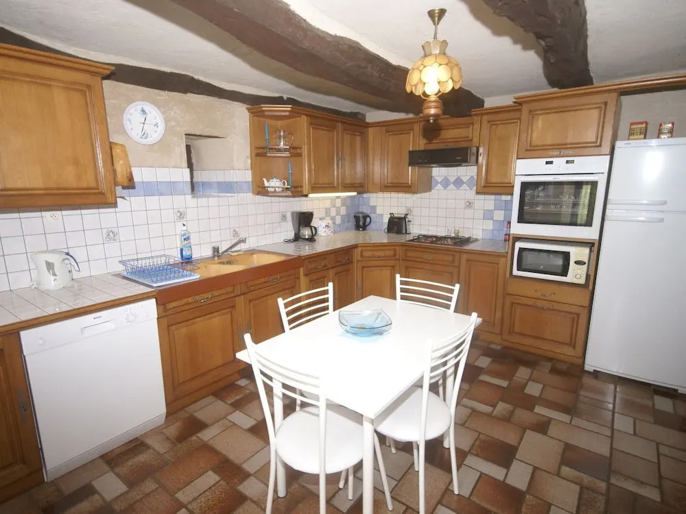 Vintage Holiday Home in Muret-le-Château with Garden