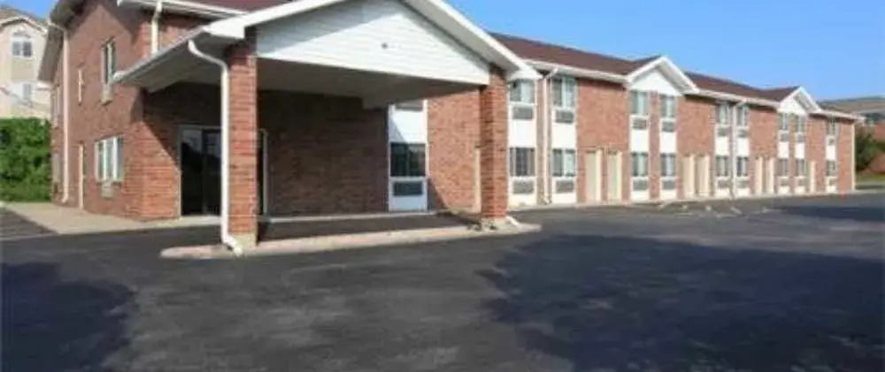 Super 7 Motel