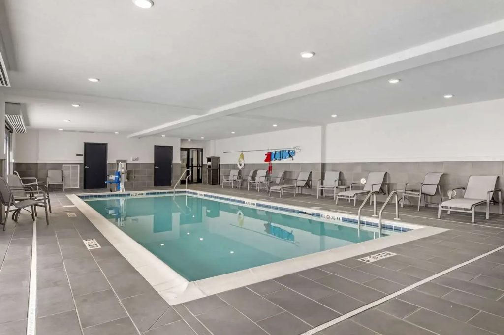 Comfort Inn & Suites Clarksville - Louisville North