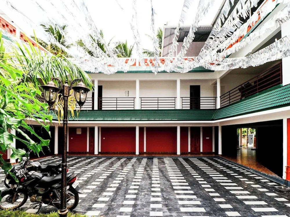 Star Inn Plus Kovalam