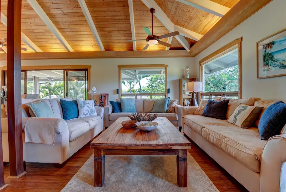 Surfers Rest 4 Bedroom Home